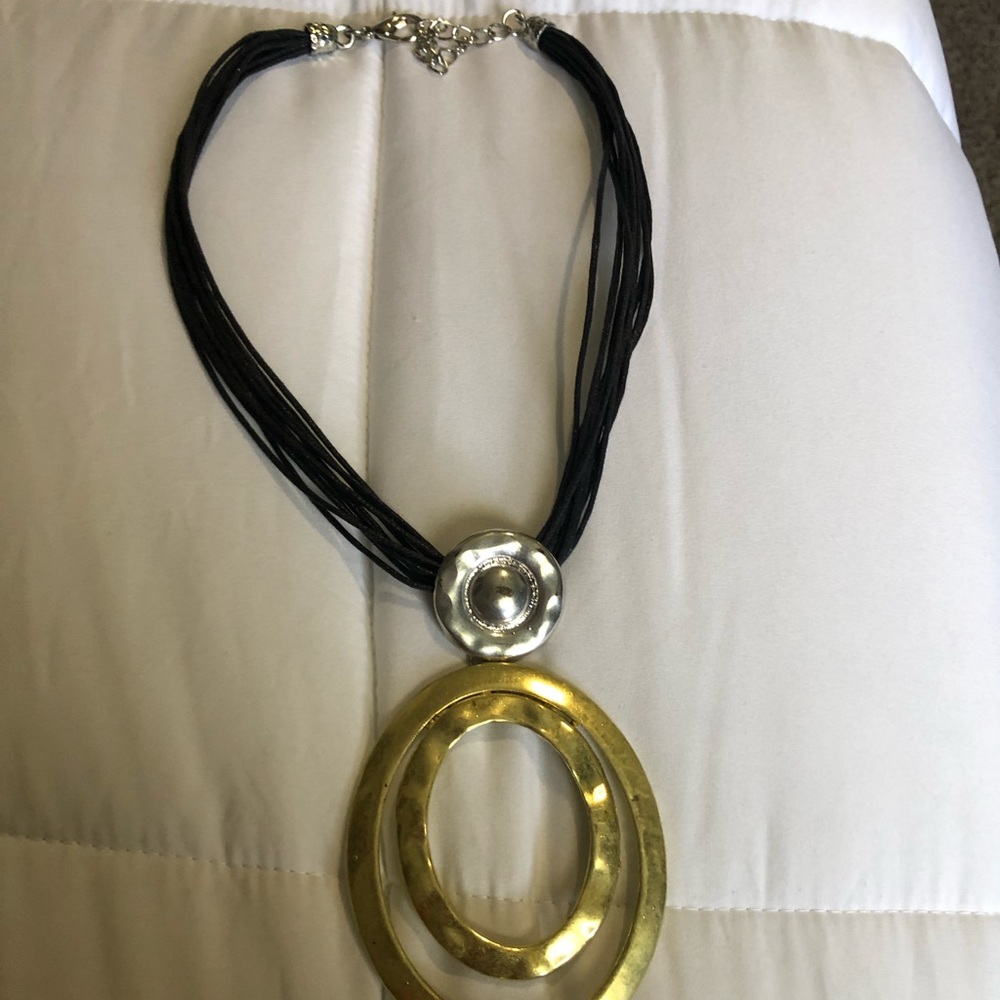 Great necklace like new !